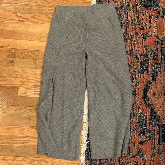 Women's Gray Knit Set - Picture 6 of 6